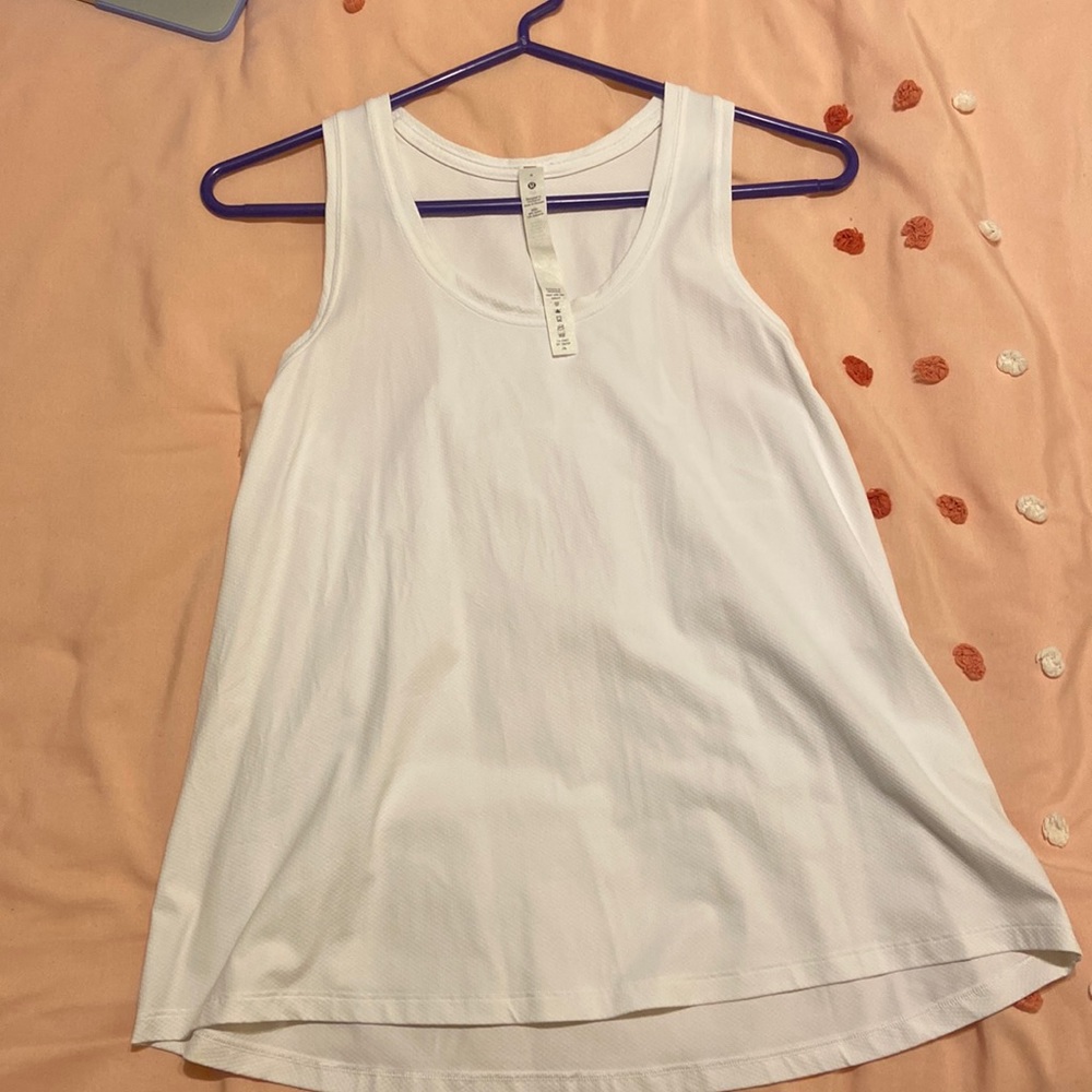 NWOT lululemon white exercise tank top size 4